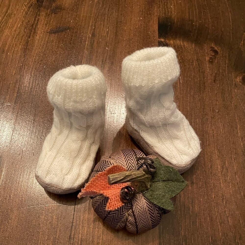 Cable Knit Baby Booties Infant White Non-Slip Cozy 0-3 Months‎ Shoe Socks Preppy